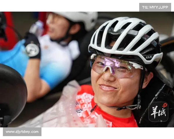 自行车赛事故视频